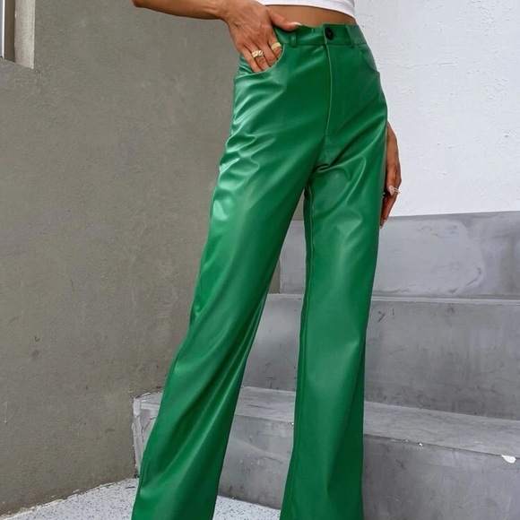Green pant and blazer set - Picture 11 of 12